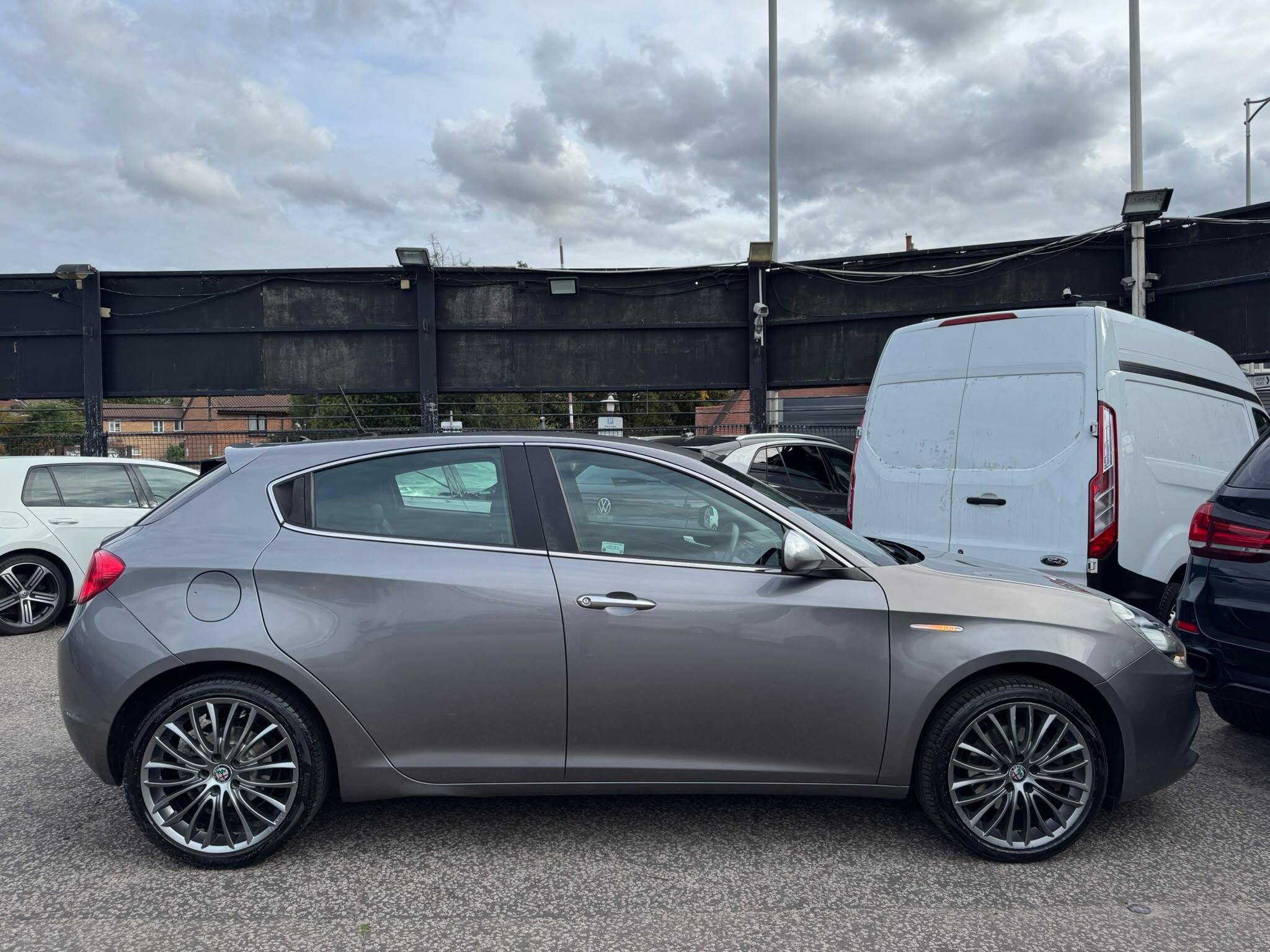 Alfa Romeo Giulietta view 33