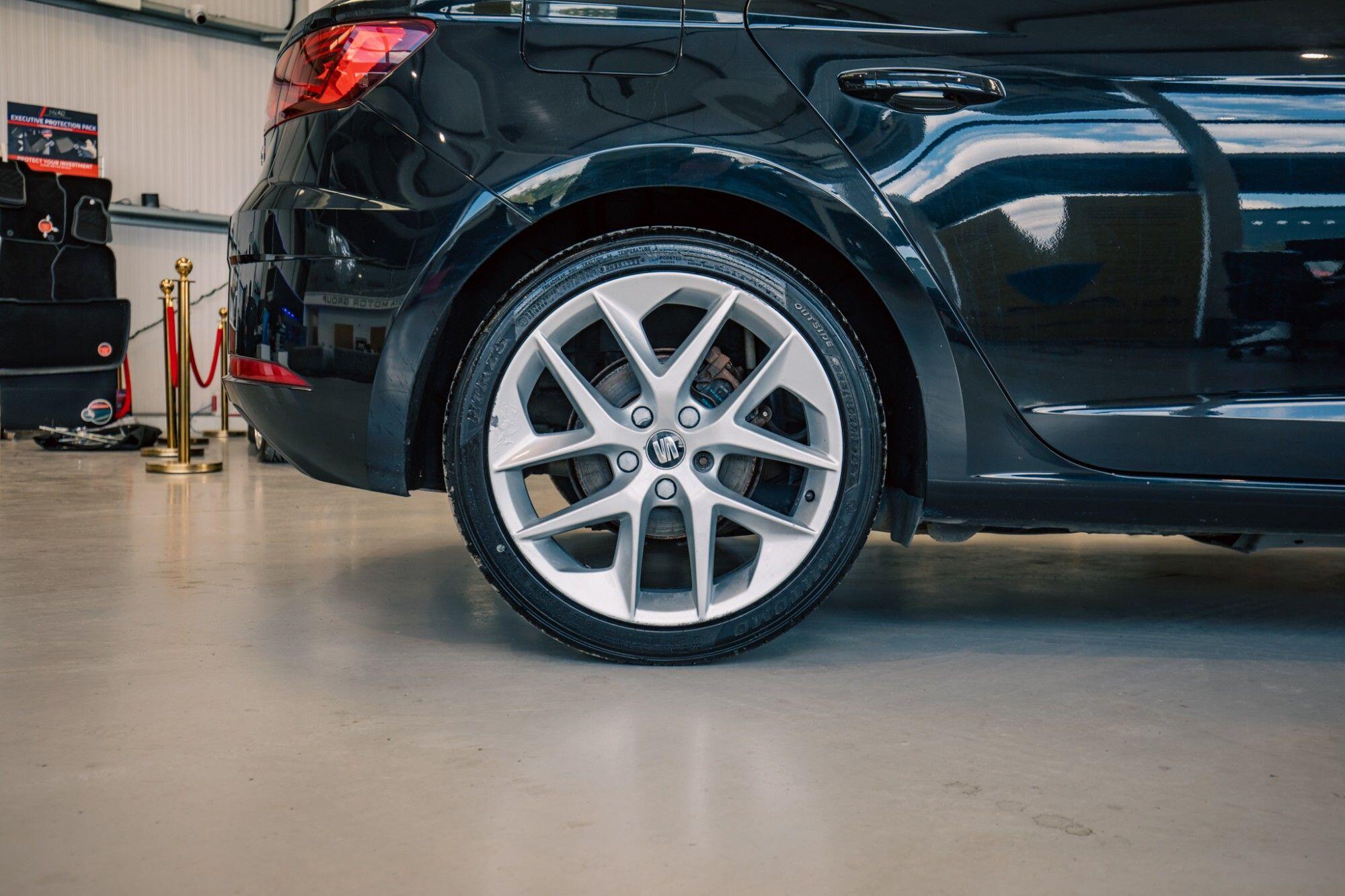 Seat Leon view 7