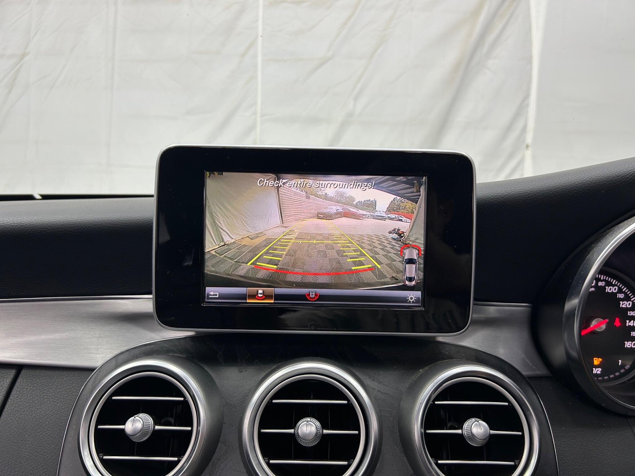 Mercedes-Benz C-Class view 34