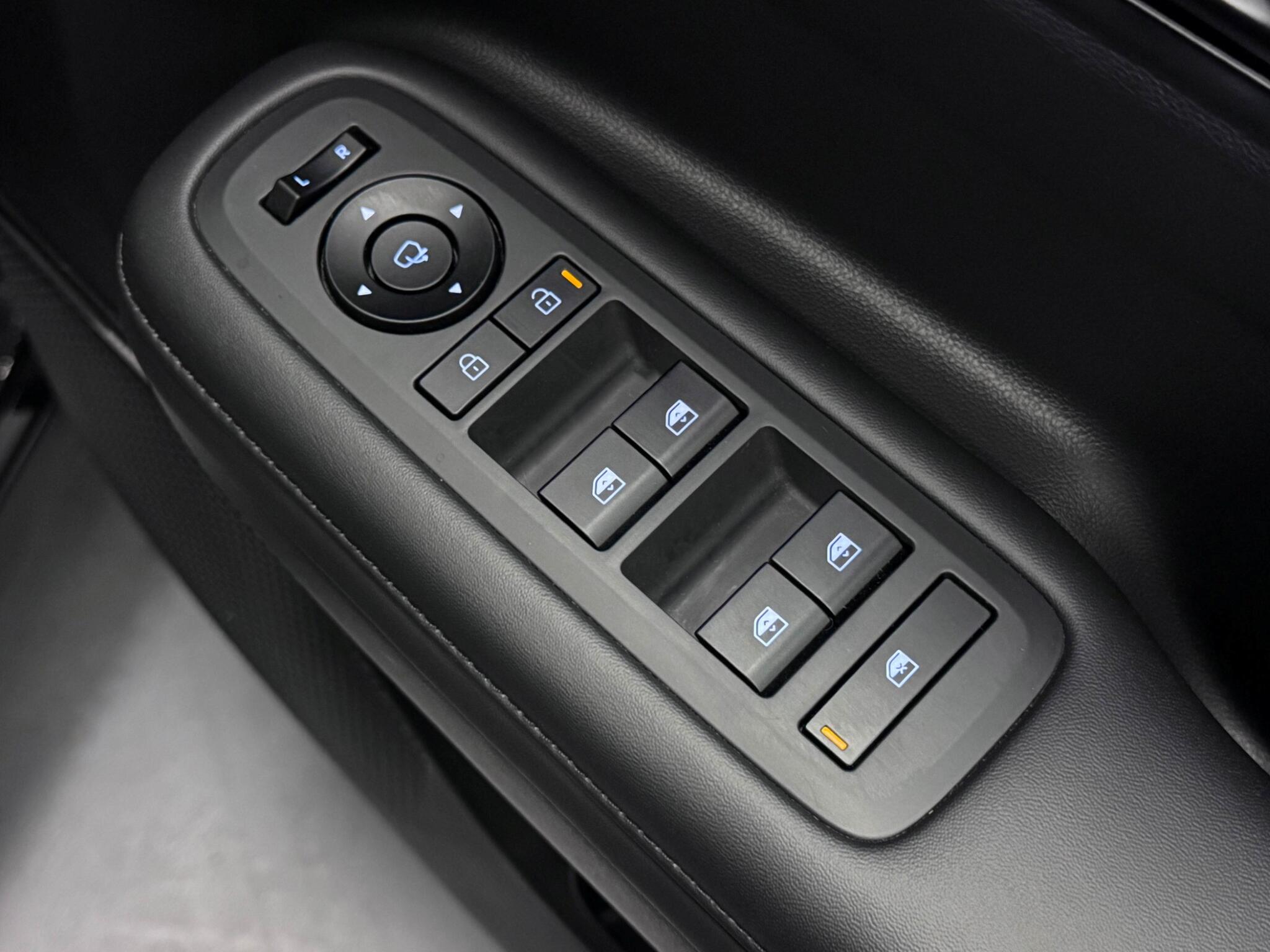 Hyundai Santa Fe view 19