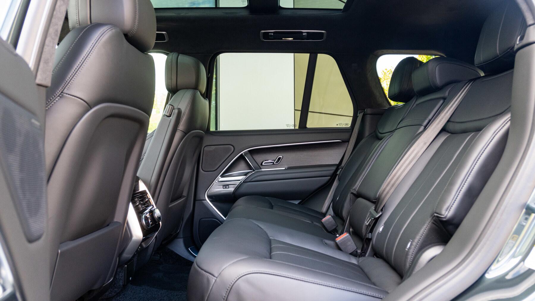Land Rover Range Rover view 4