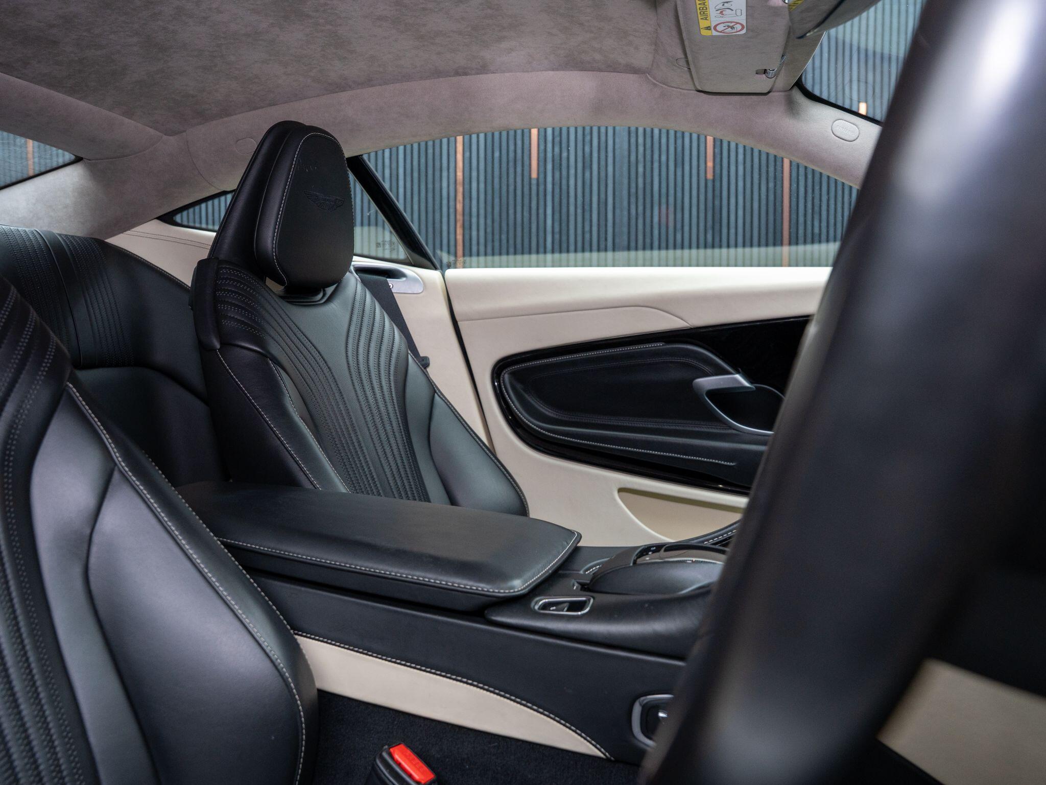 Aston Martin DB11 view 18