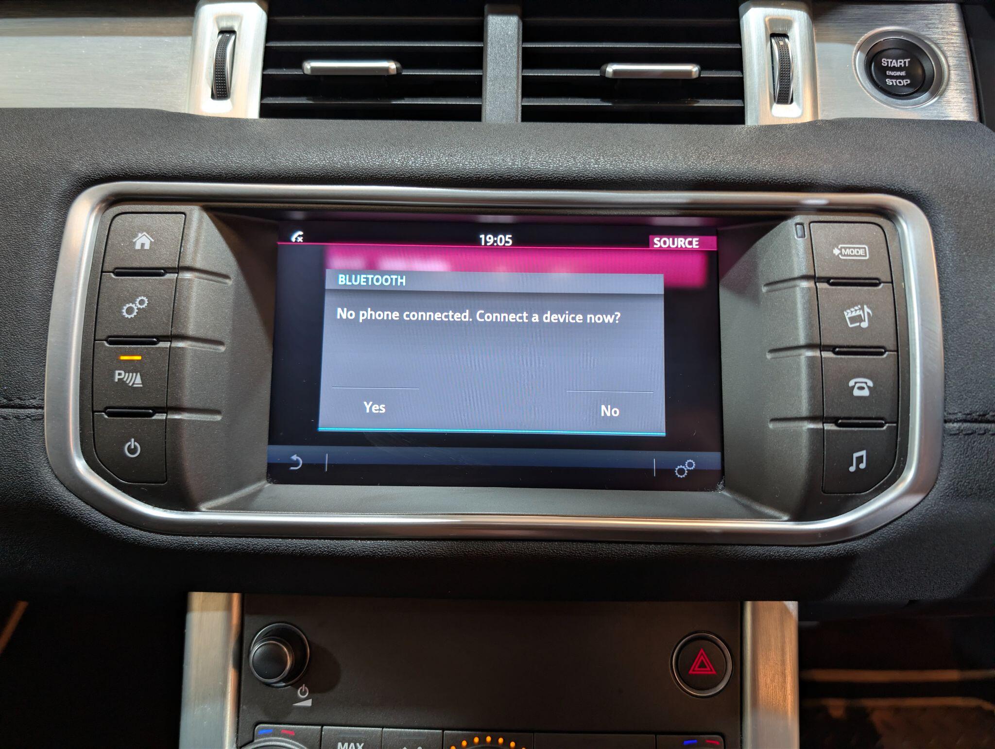 Land Rover Range Rover Evoque view 34