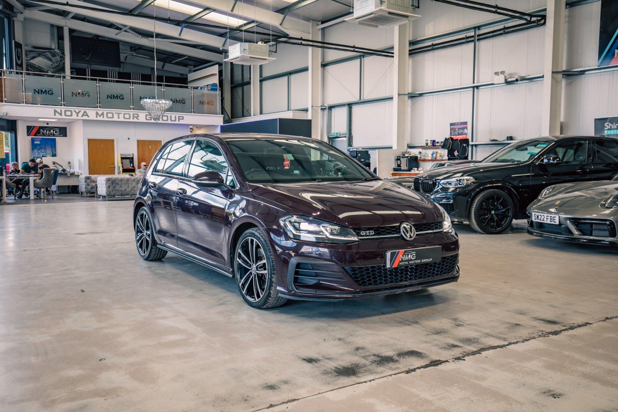 Volkswagen Golf view 22