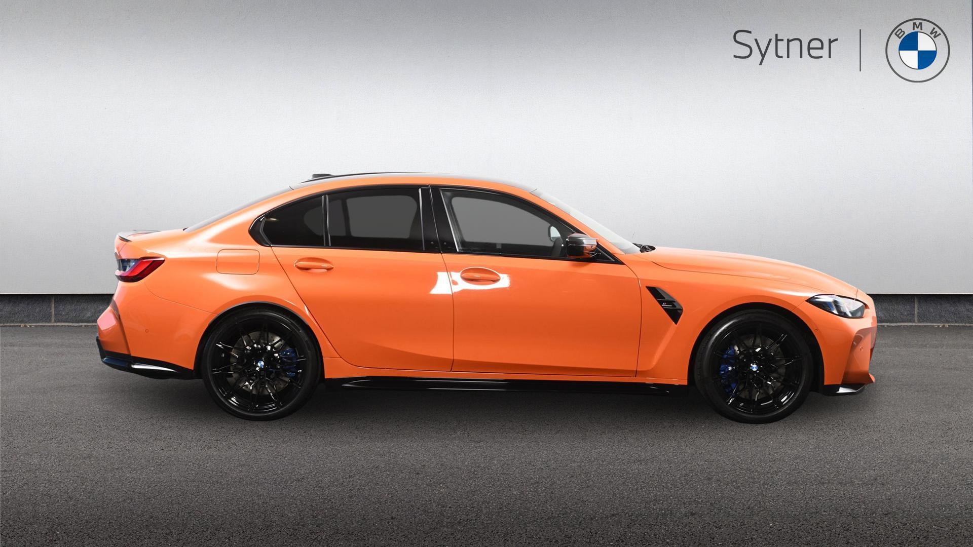 BMW M3 view 3