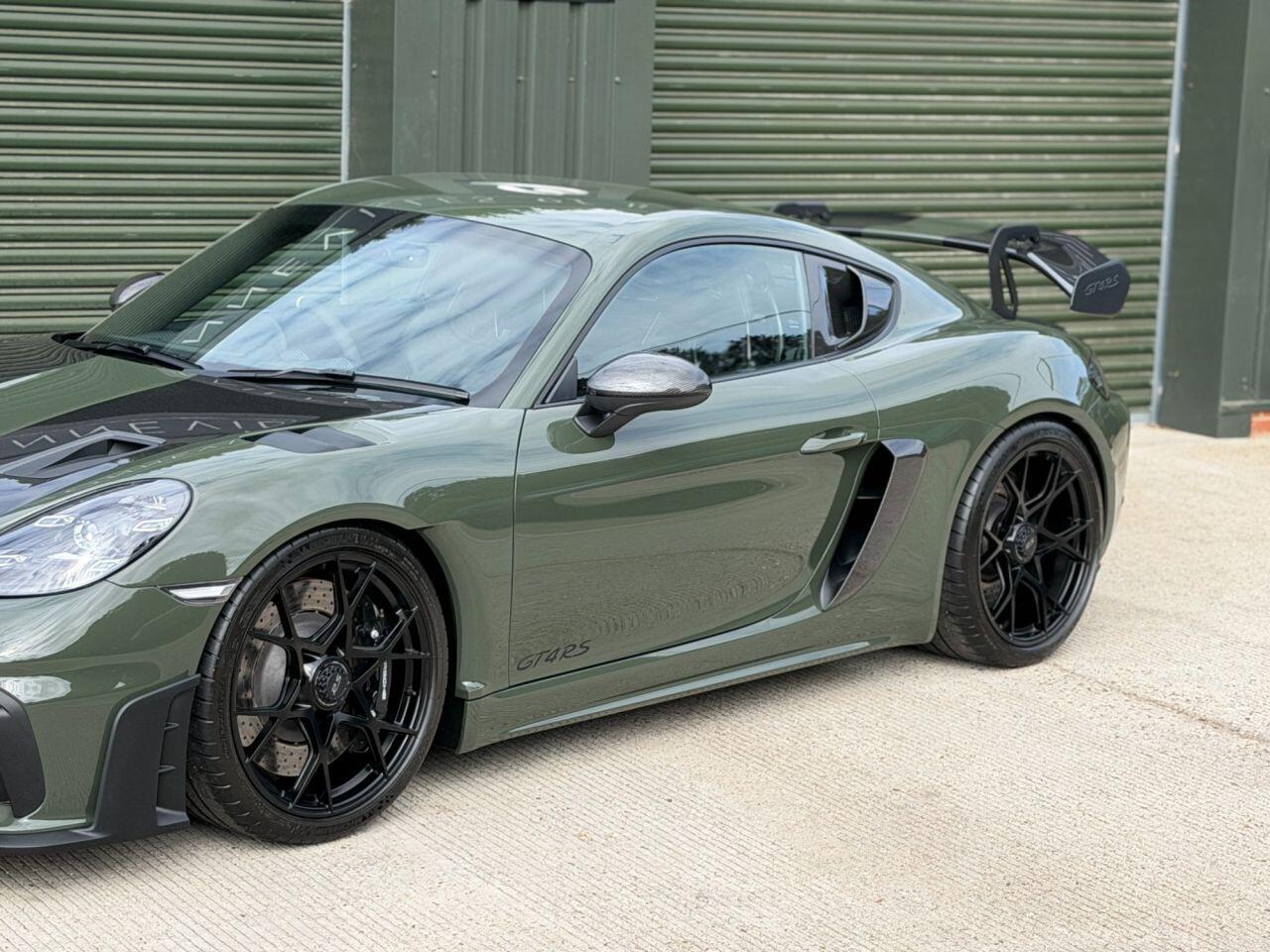 Porsche 718 Cayman view 9