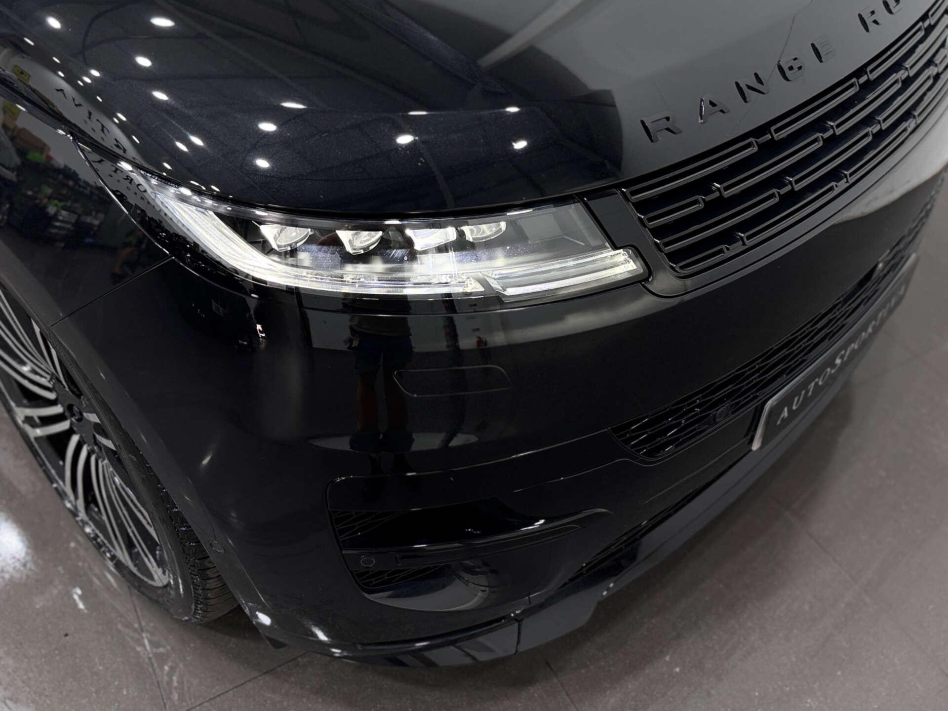 Land Rover Range Rover Sport view 30