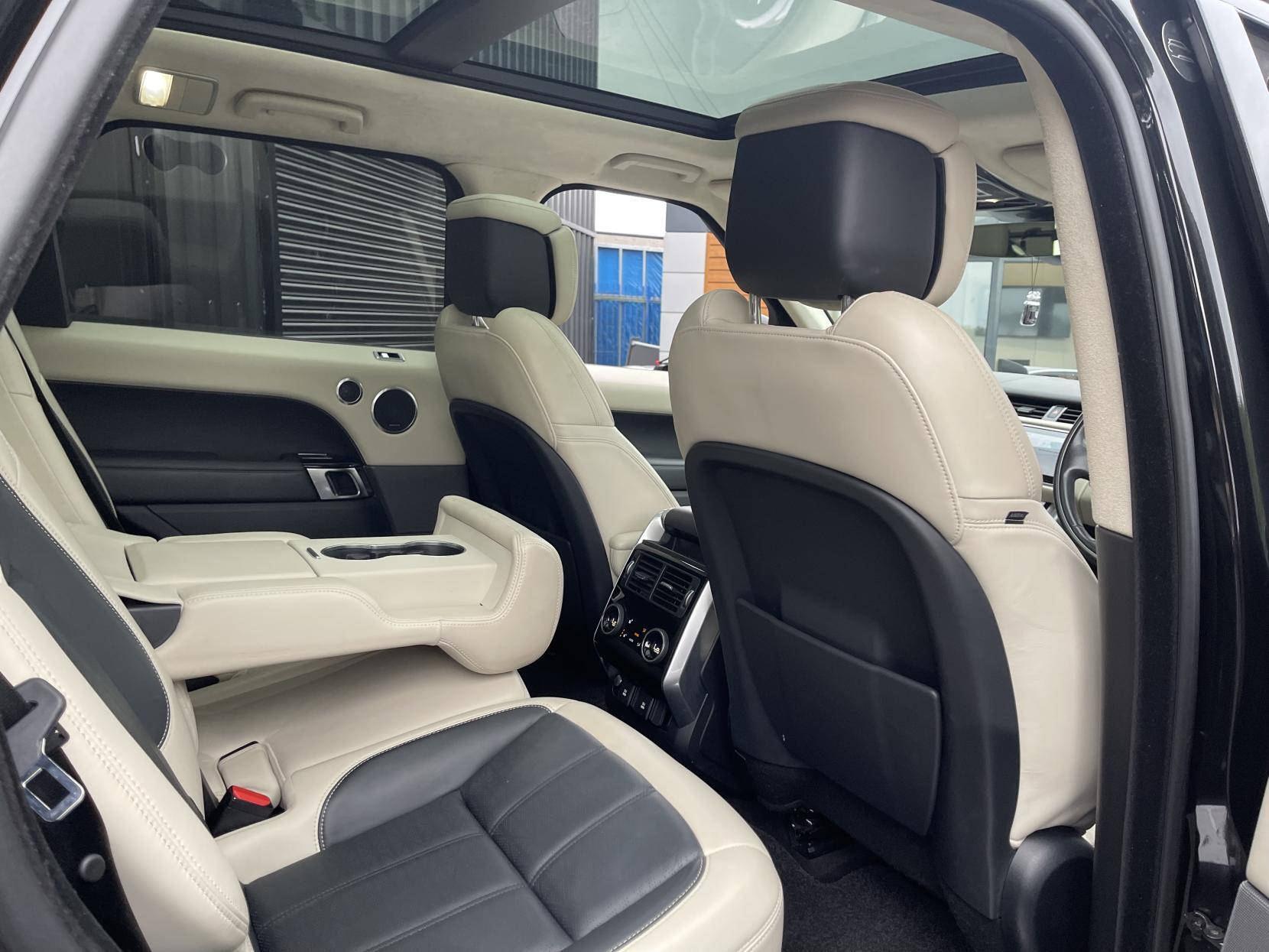 Land Rover Range Rover Sport view 5