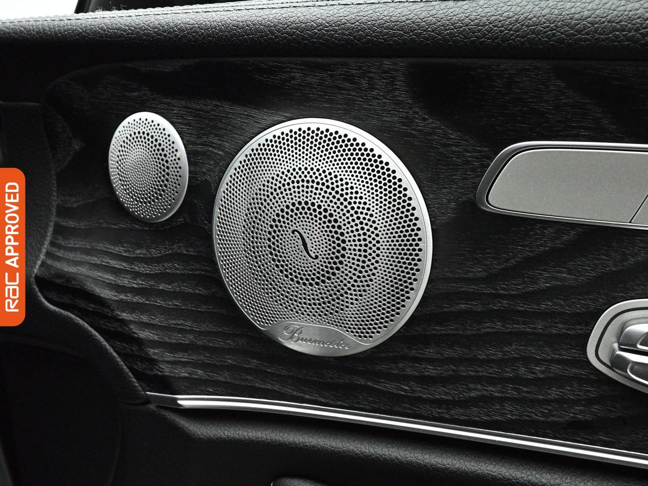 Mercedes-Benz E-Class view 16