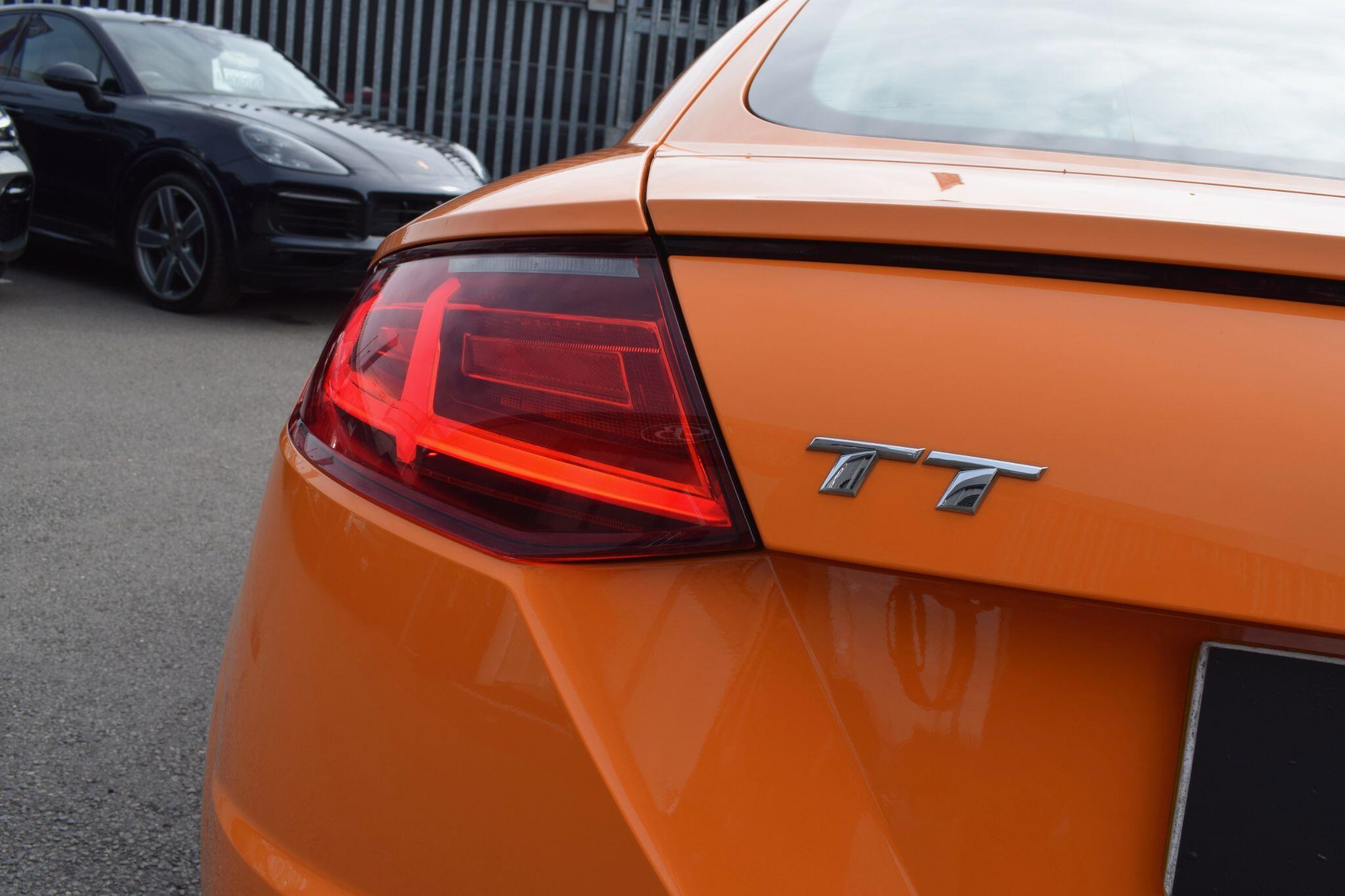 Audi TT view 41