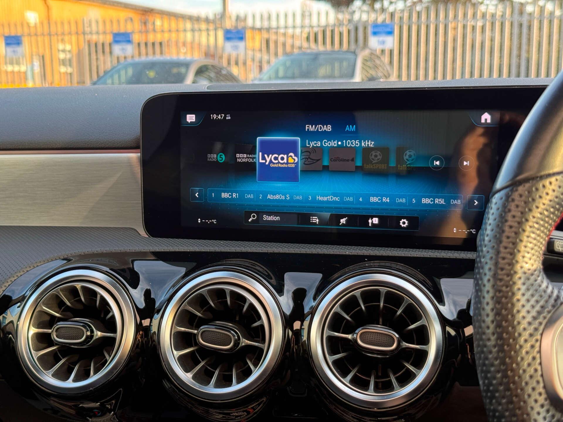 Mercedes-Benz A Class view 71