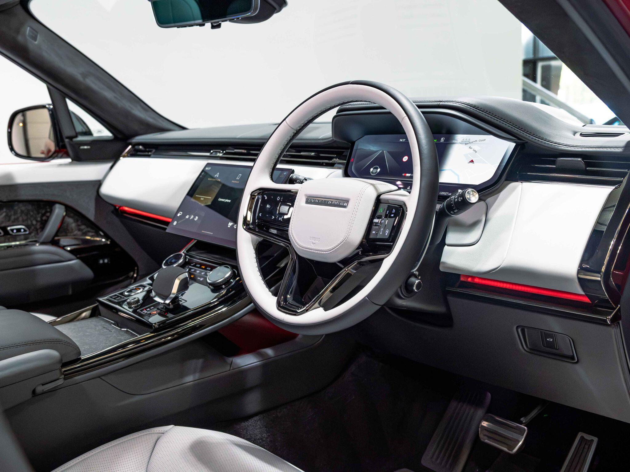 Land Rover Range Rover Sport view 19