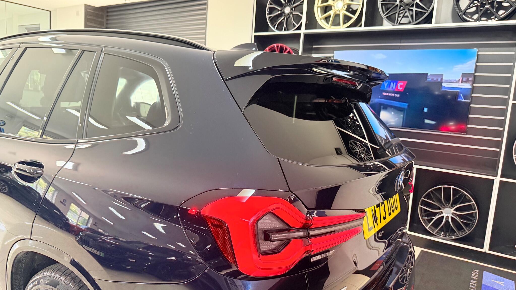 BMW X3 view 11