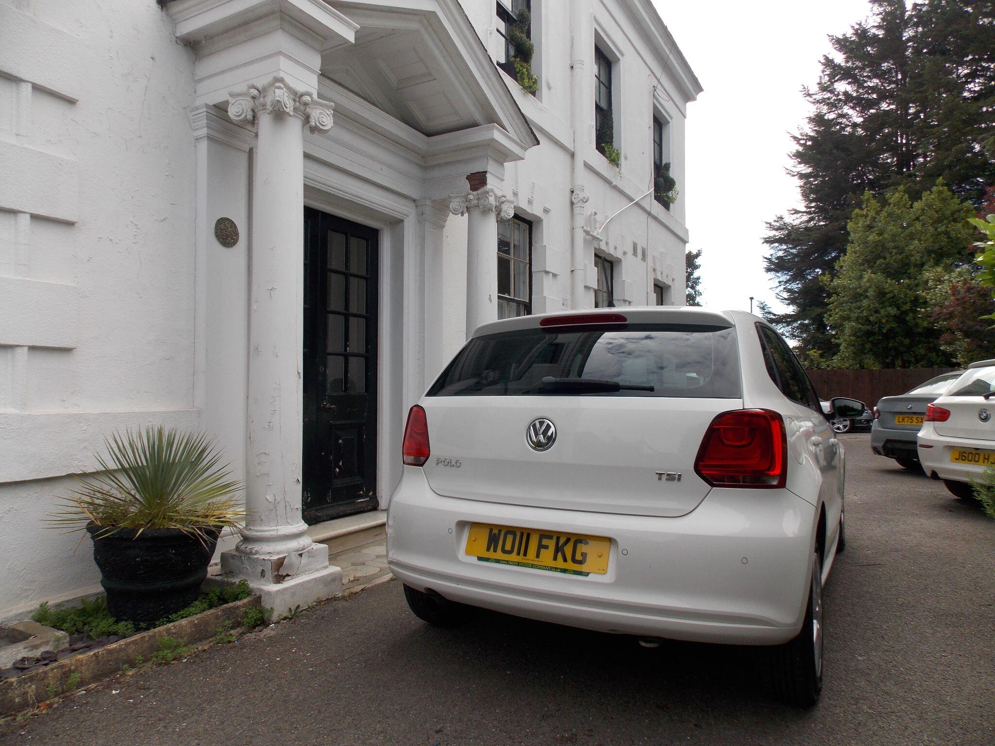 Volkswagen Polo view 8