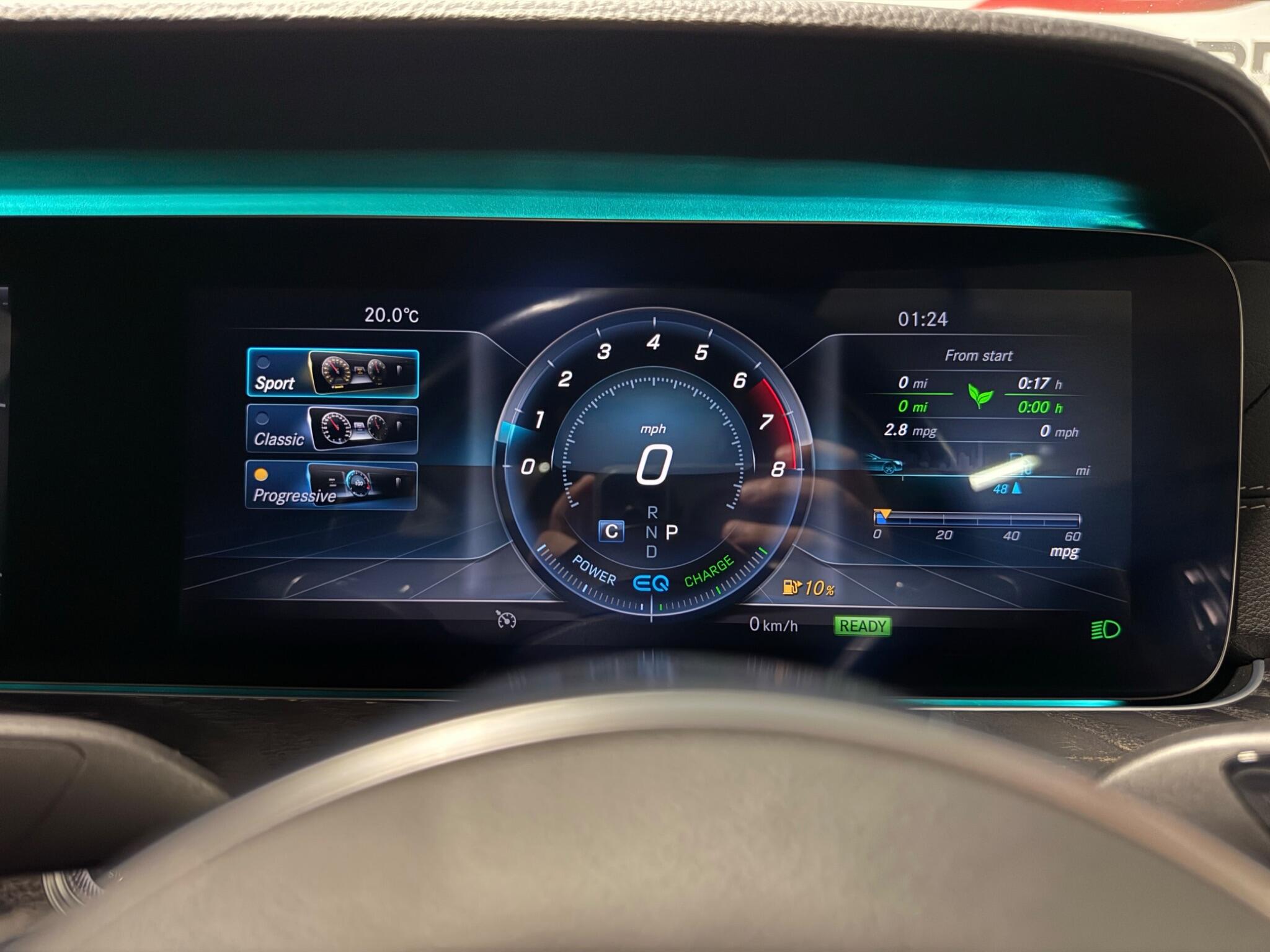 Mercedes-Benz E-Class view 36