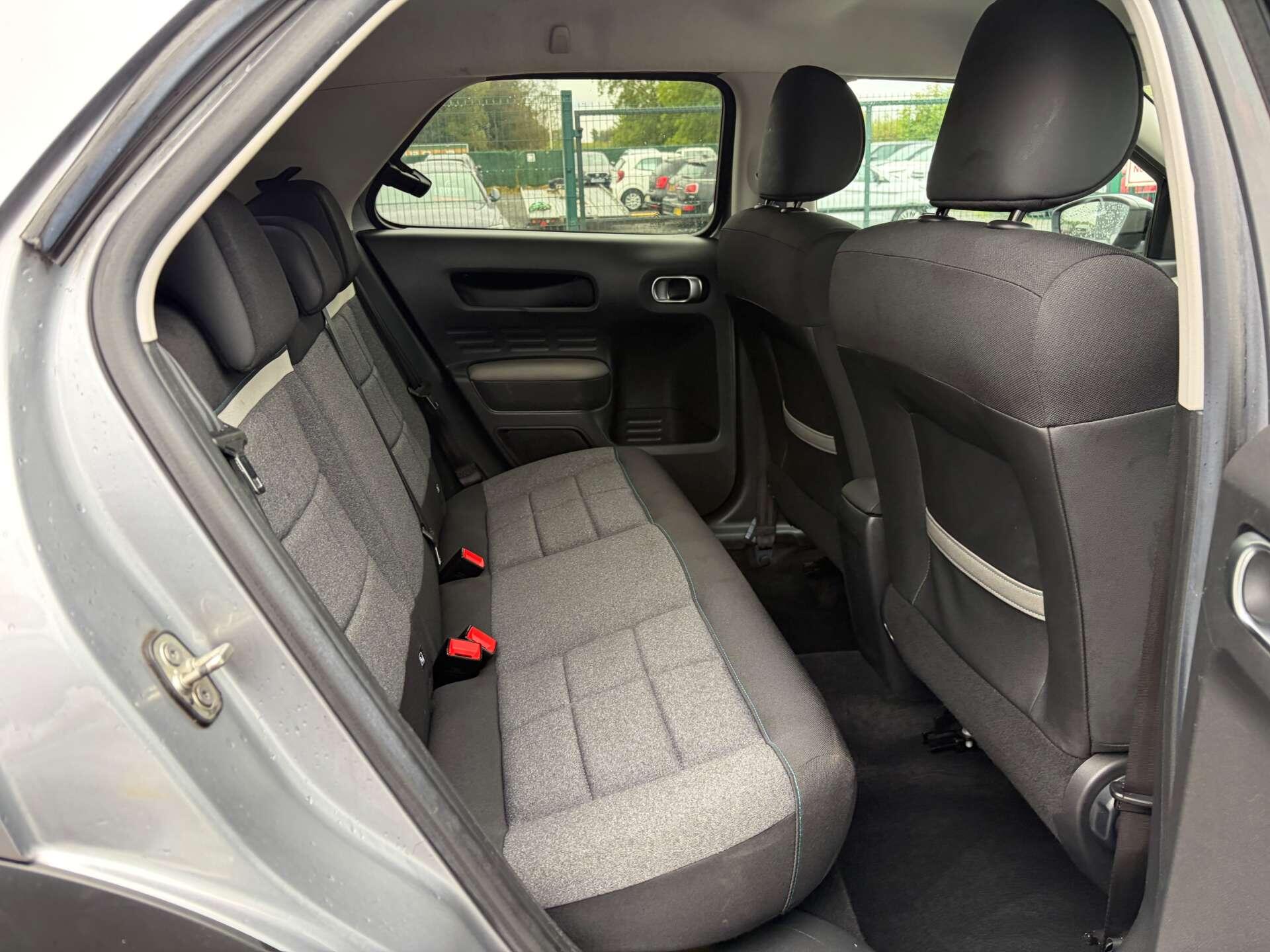 Citroen C4 Cactus view 27