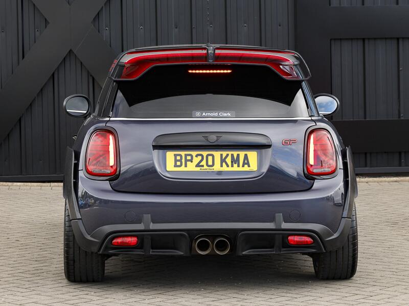 Mini Hatch view 13