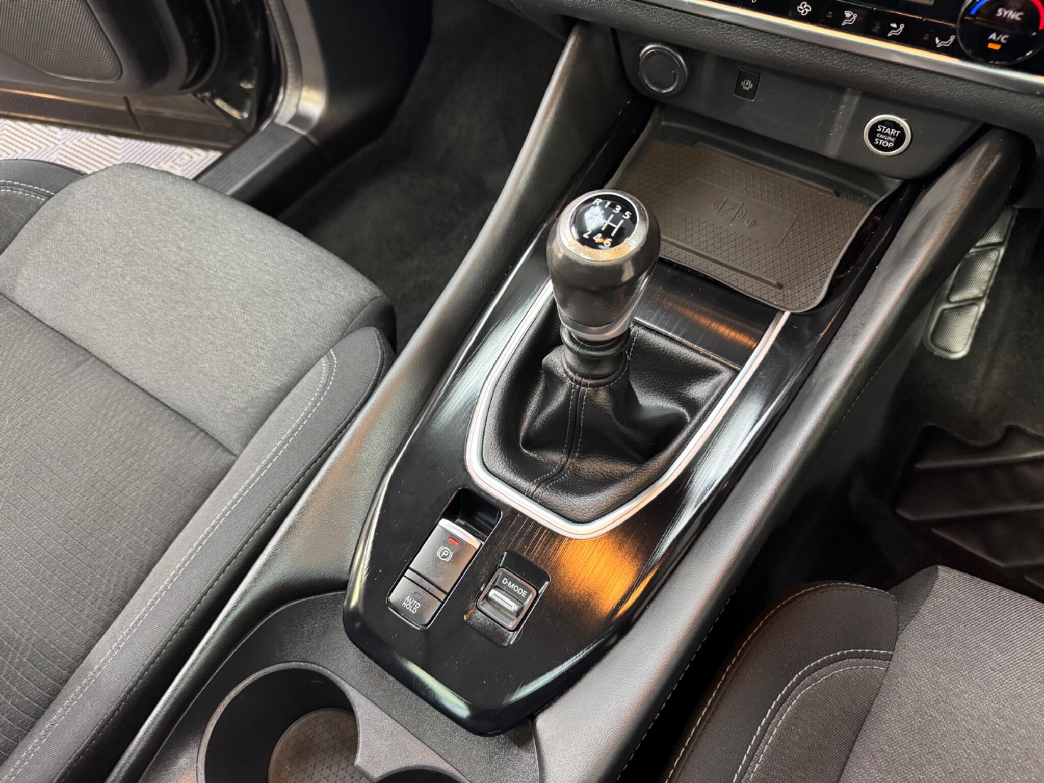 Nissan Qashqai view 16