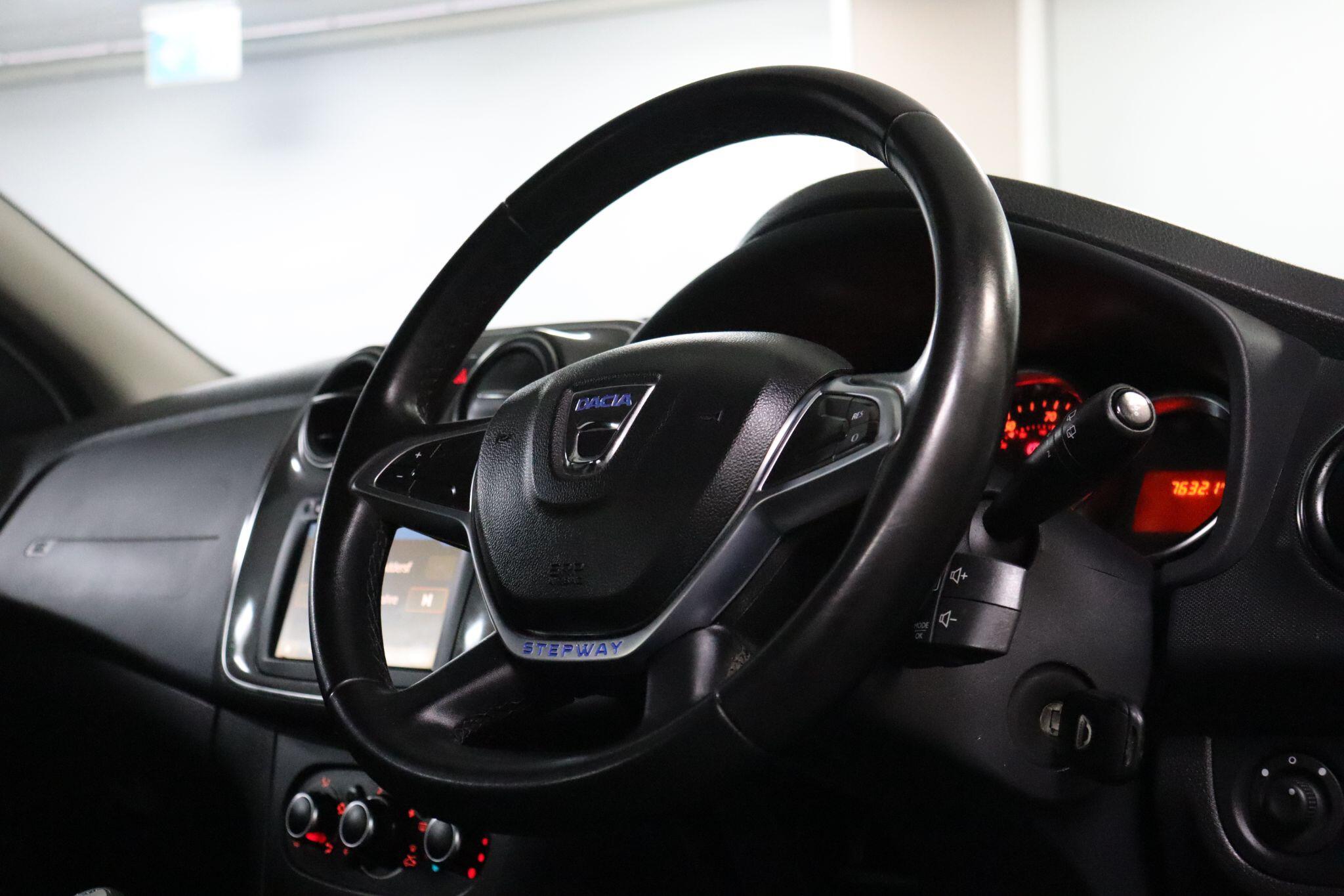 Dacia Sandero Stepway view 12