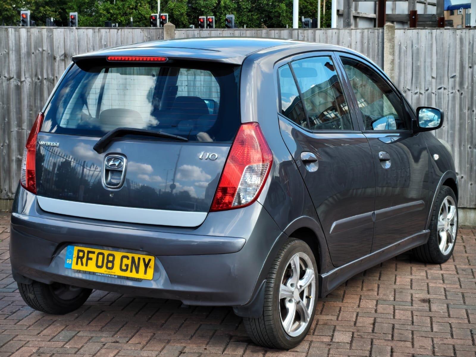 Hyundai i10 view 8