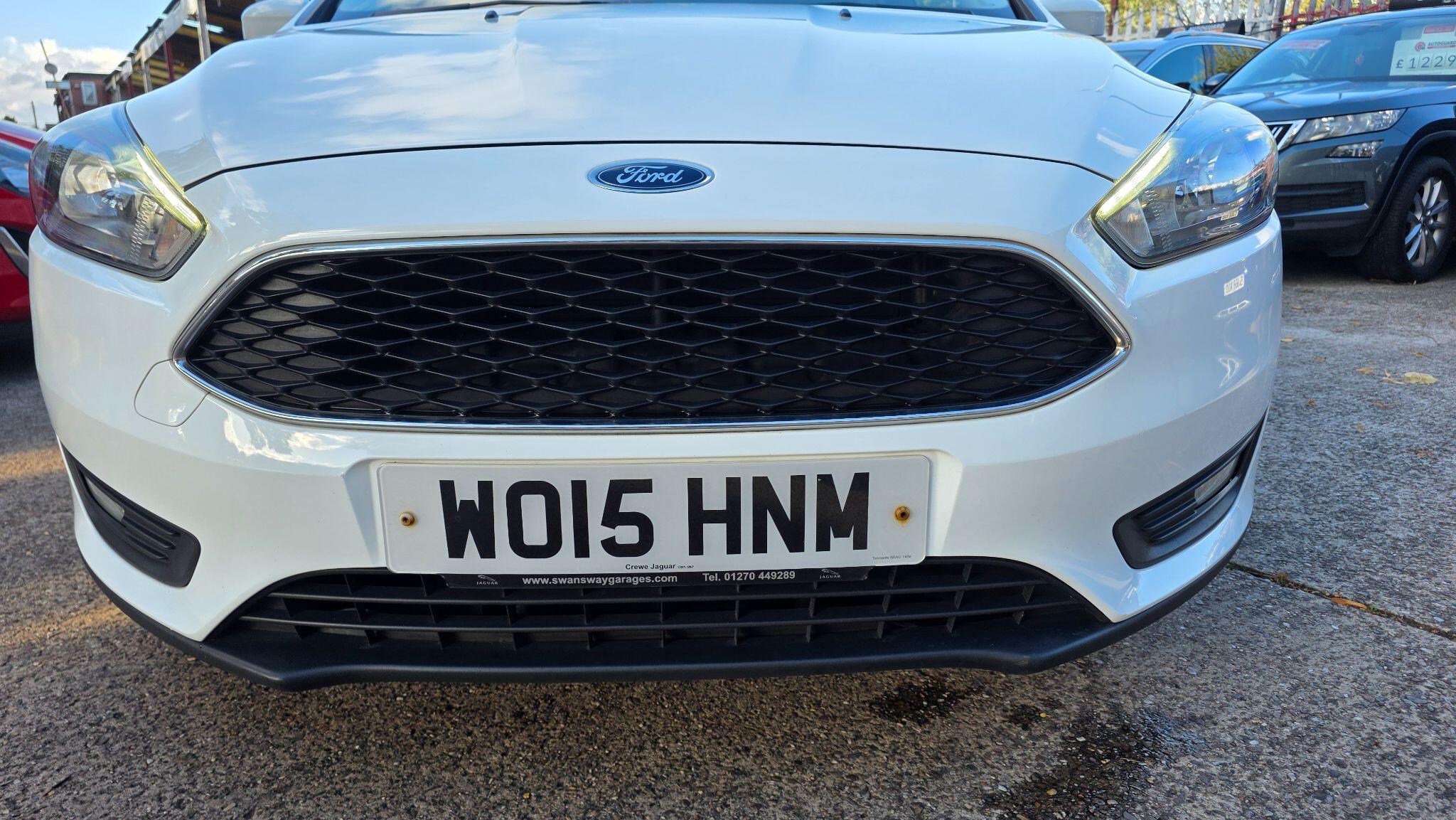 Ford Focus view 8