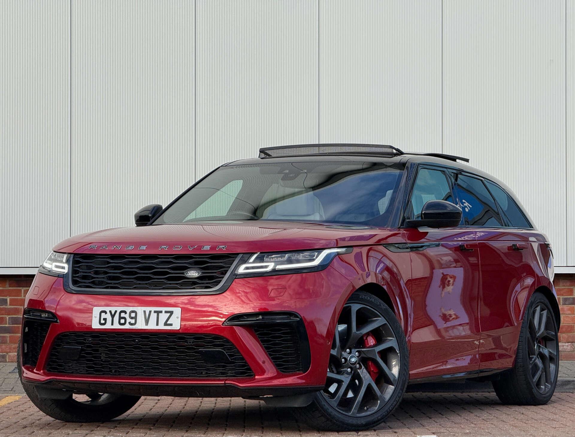 Land Rover Range Rover Velar view 3