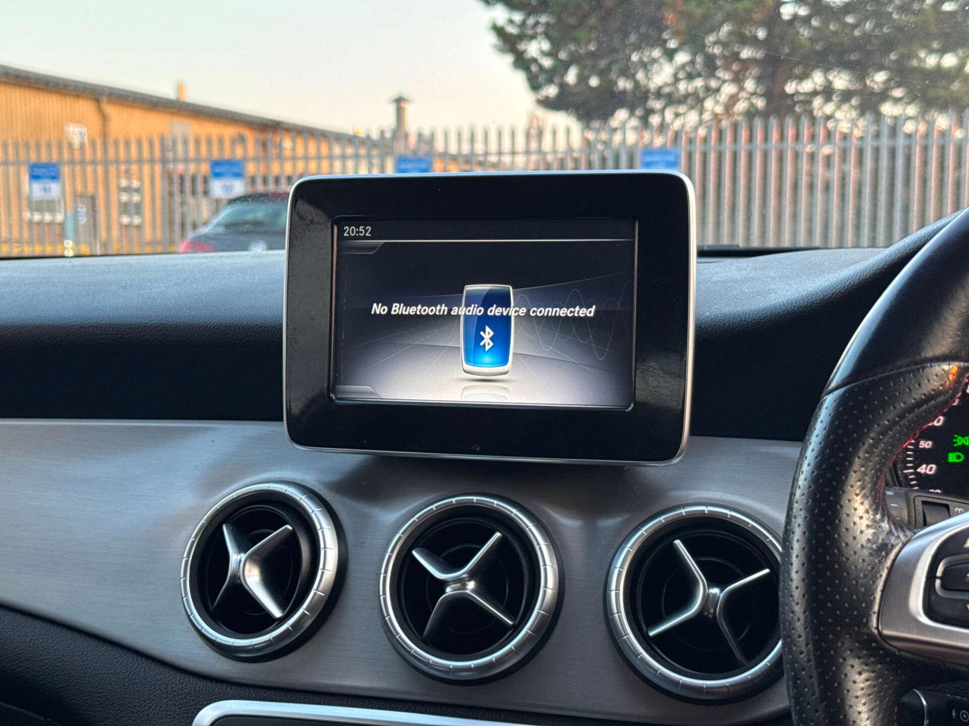Mercedes-Benz Cla view 72