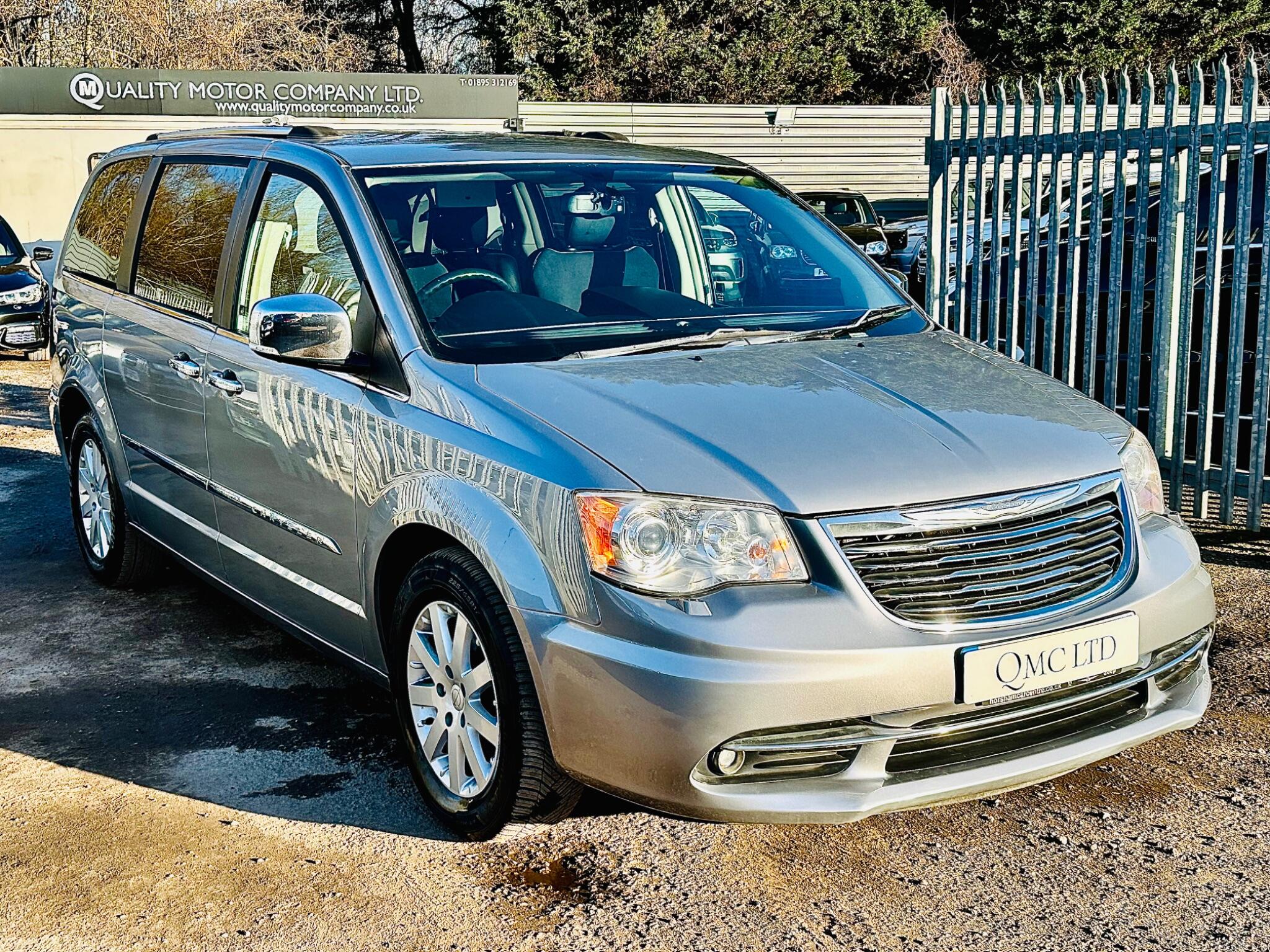 Chrysler Grand Voyager view 9