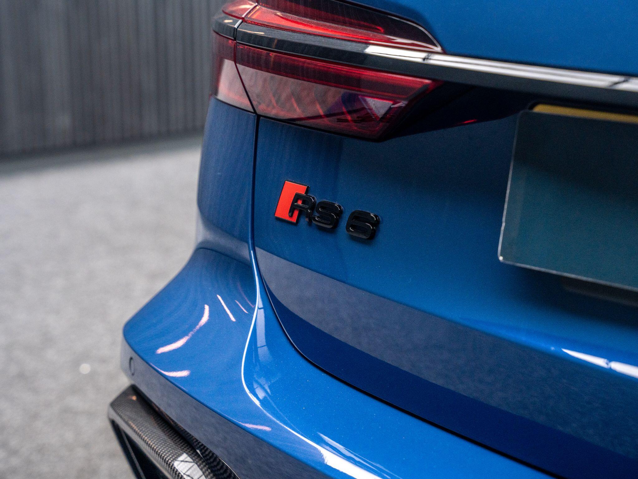 Audi RS6 view 27