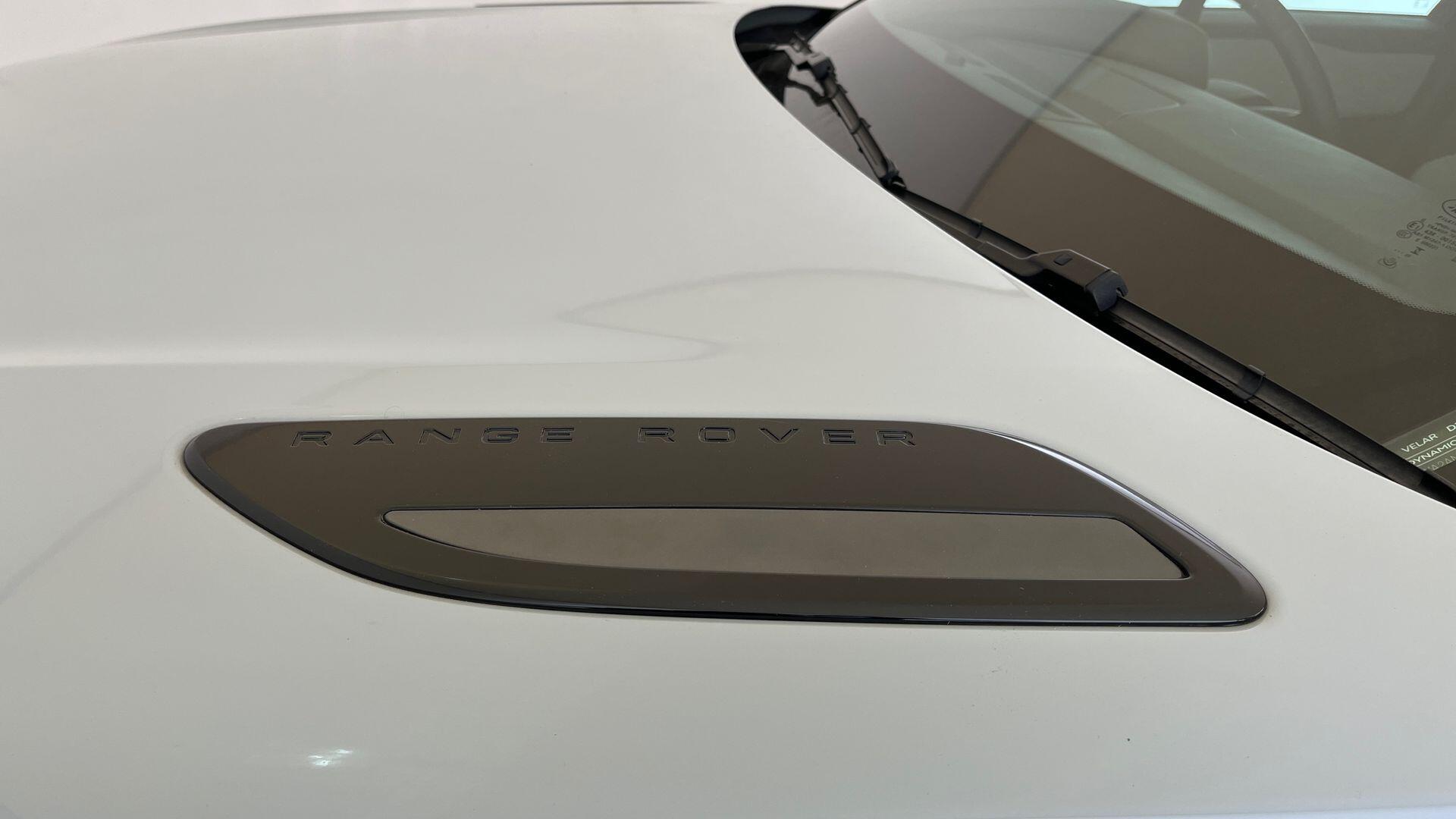 Land Rover Range Rover Velar view 28