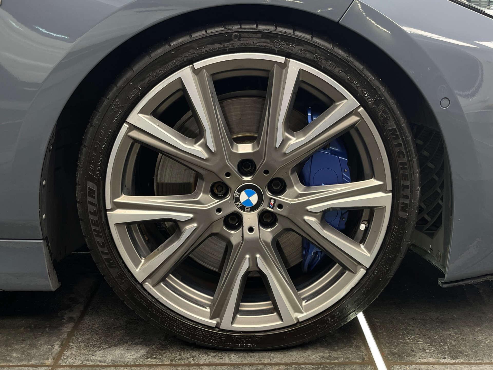 BMW 1 Series view 28