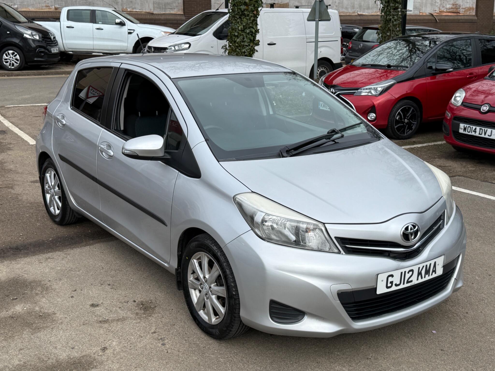 Toyota Yaris - Image 6