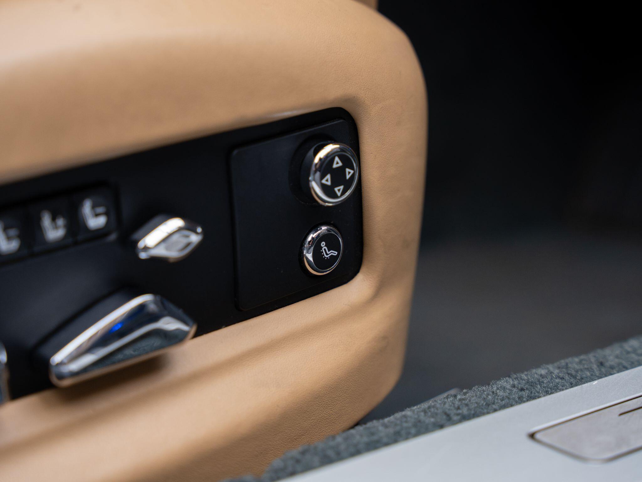 Bentley Flying Spur view 20