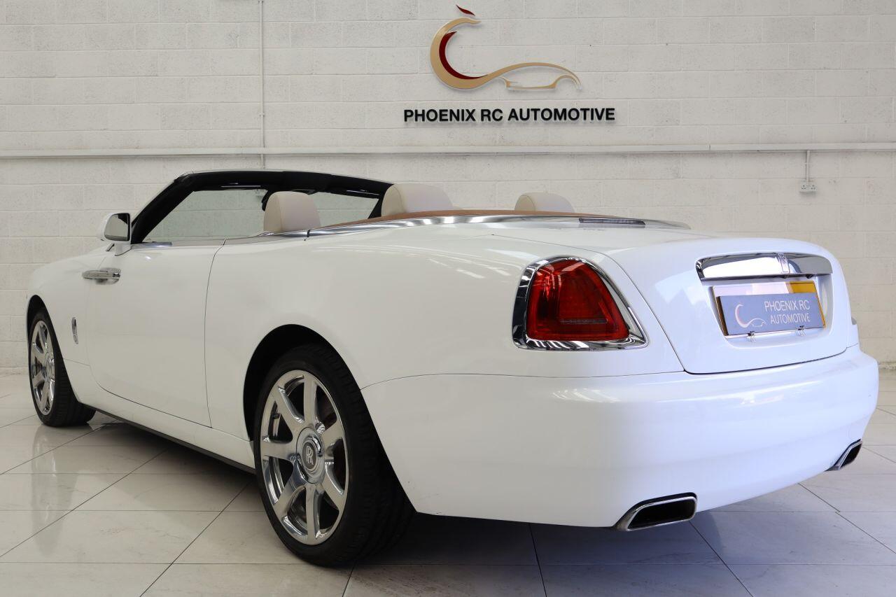 Rolls-Royce Dawn view 7
