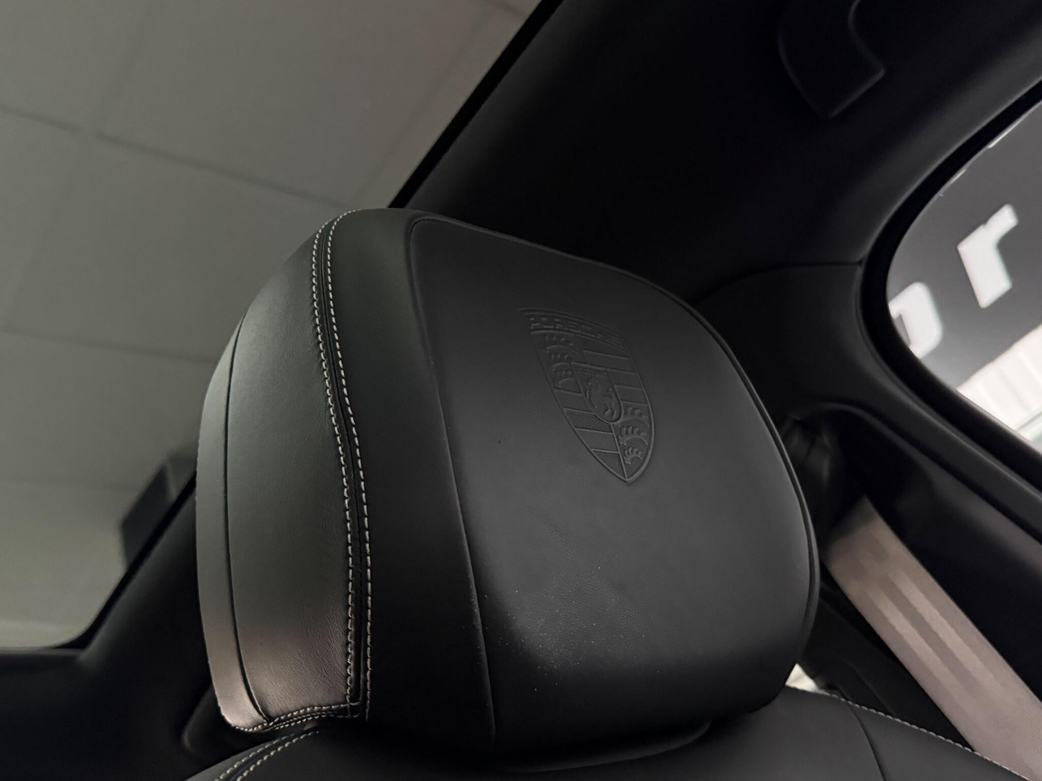 Porsche Cayenne view 18