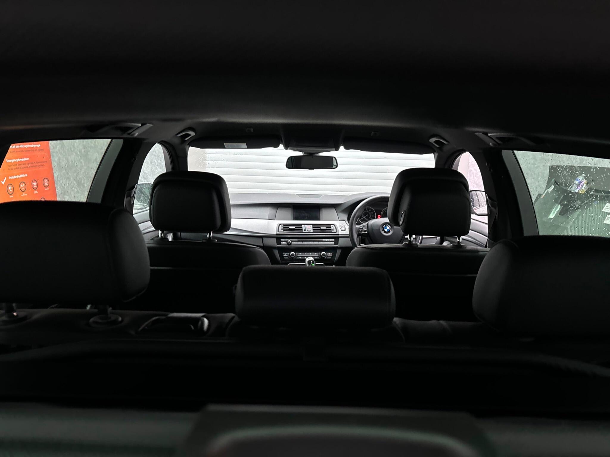 BMW 5 Series view 24