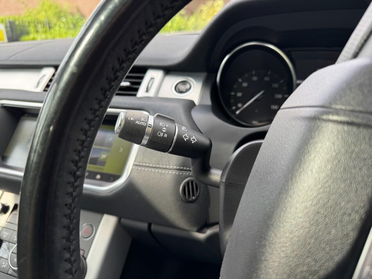 Land Rover Range Rover Evoque view 16