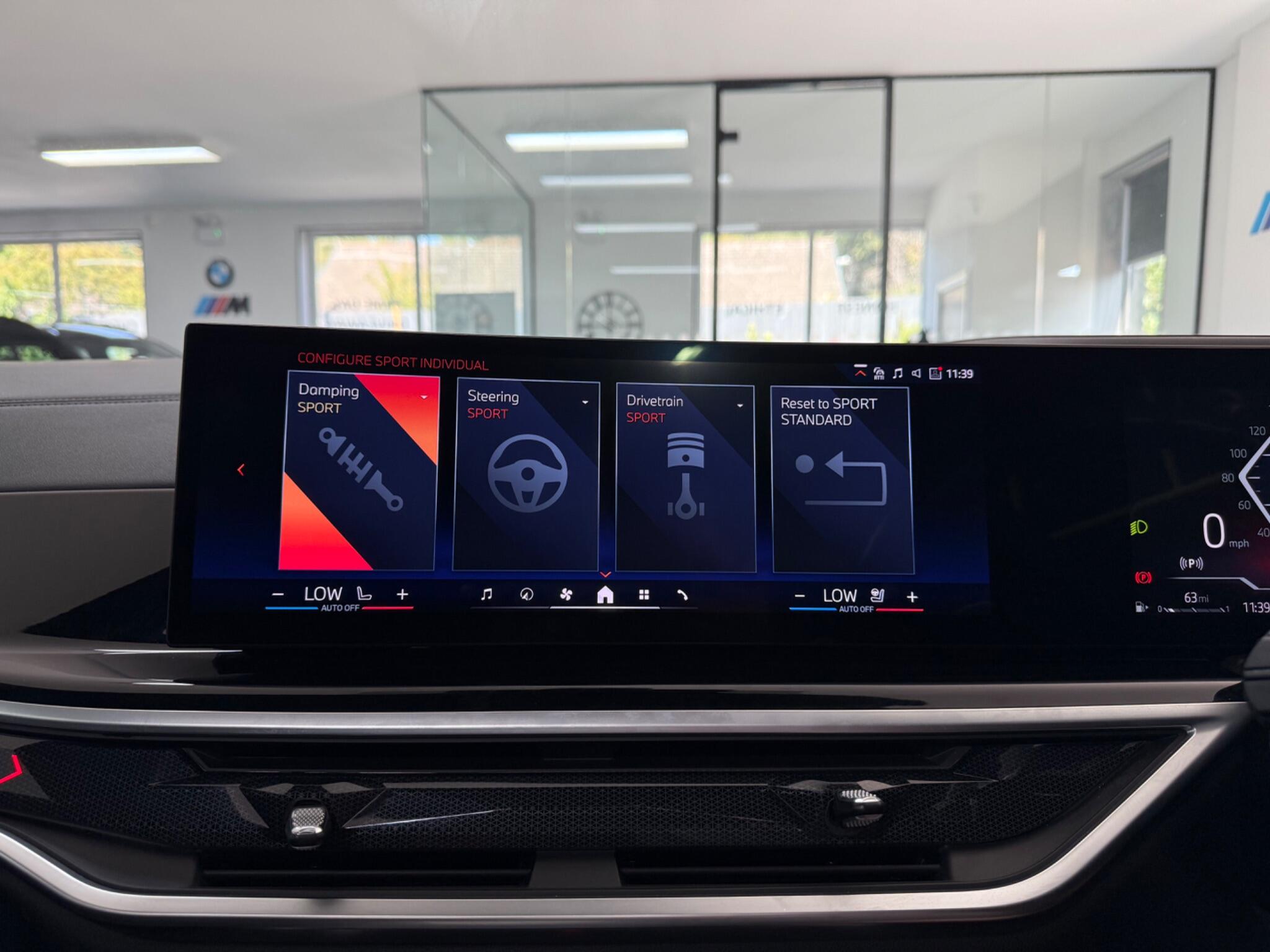 BMW X6 view 22