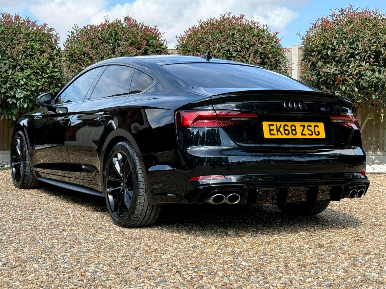 Audi Audi S5 view 5