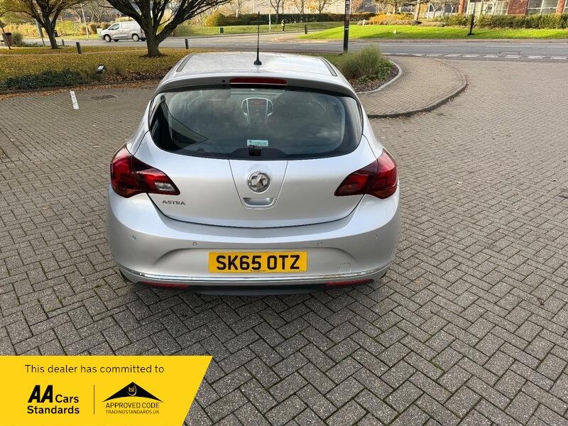 2015 Vauxhall Astra 1.4i SRi Euro 6 5dr • 24,139 miles image 8