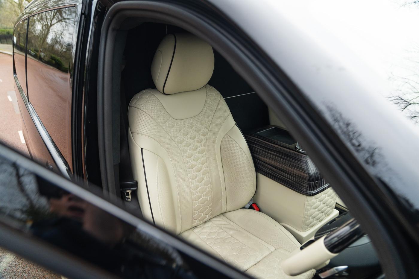 Mercedes-Benz V-Class view 6