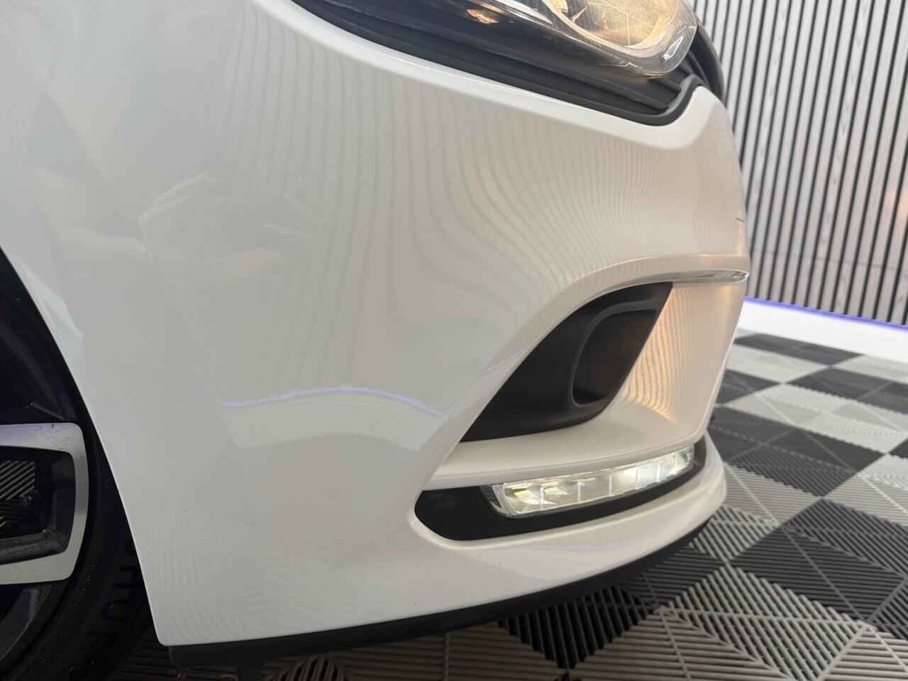Renault Clio view 26