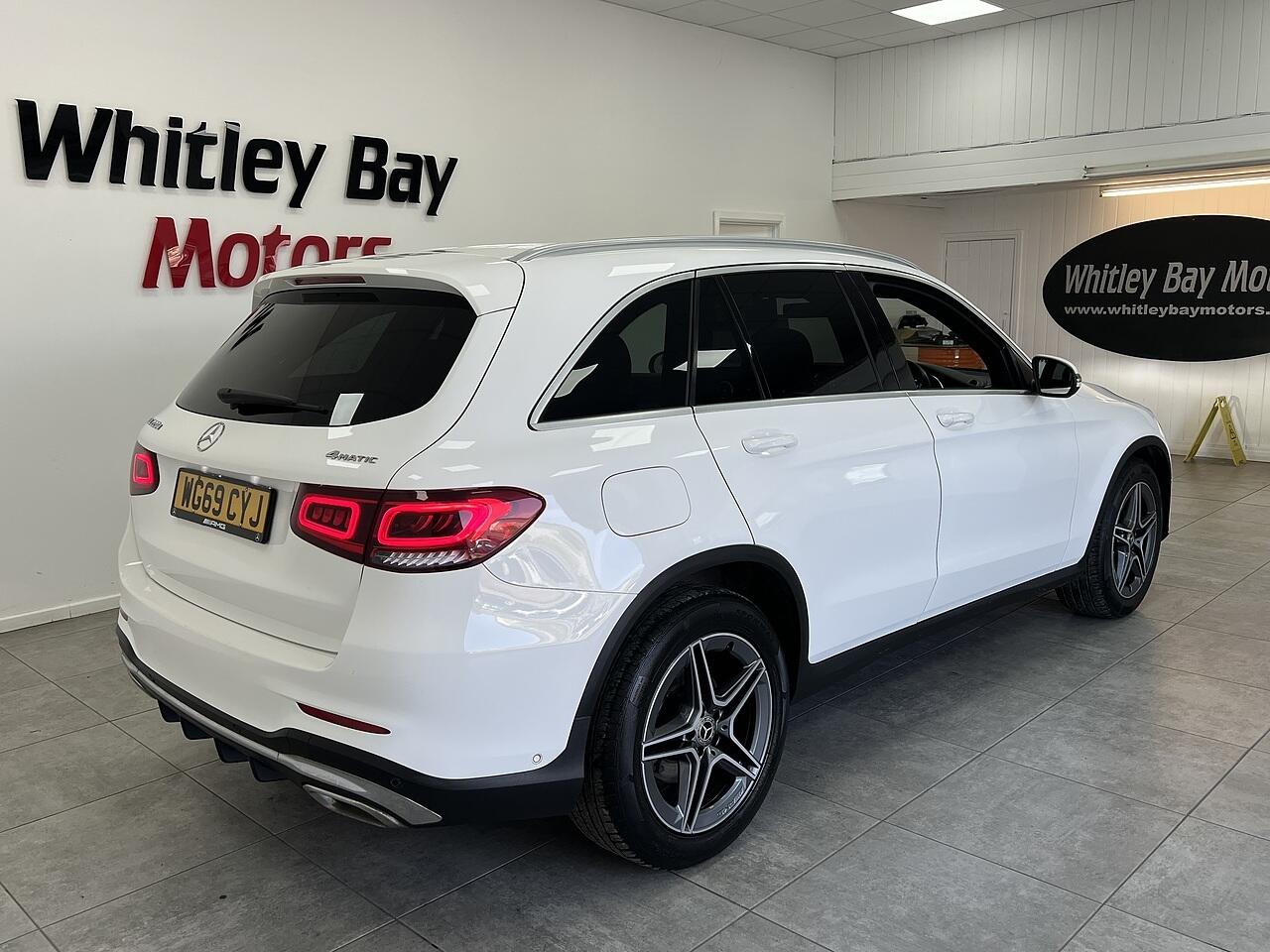 Mercedes-Benz GLC view 3