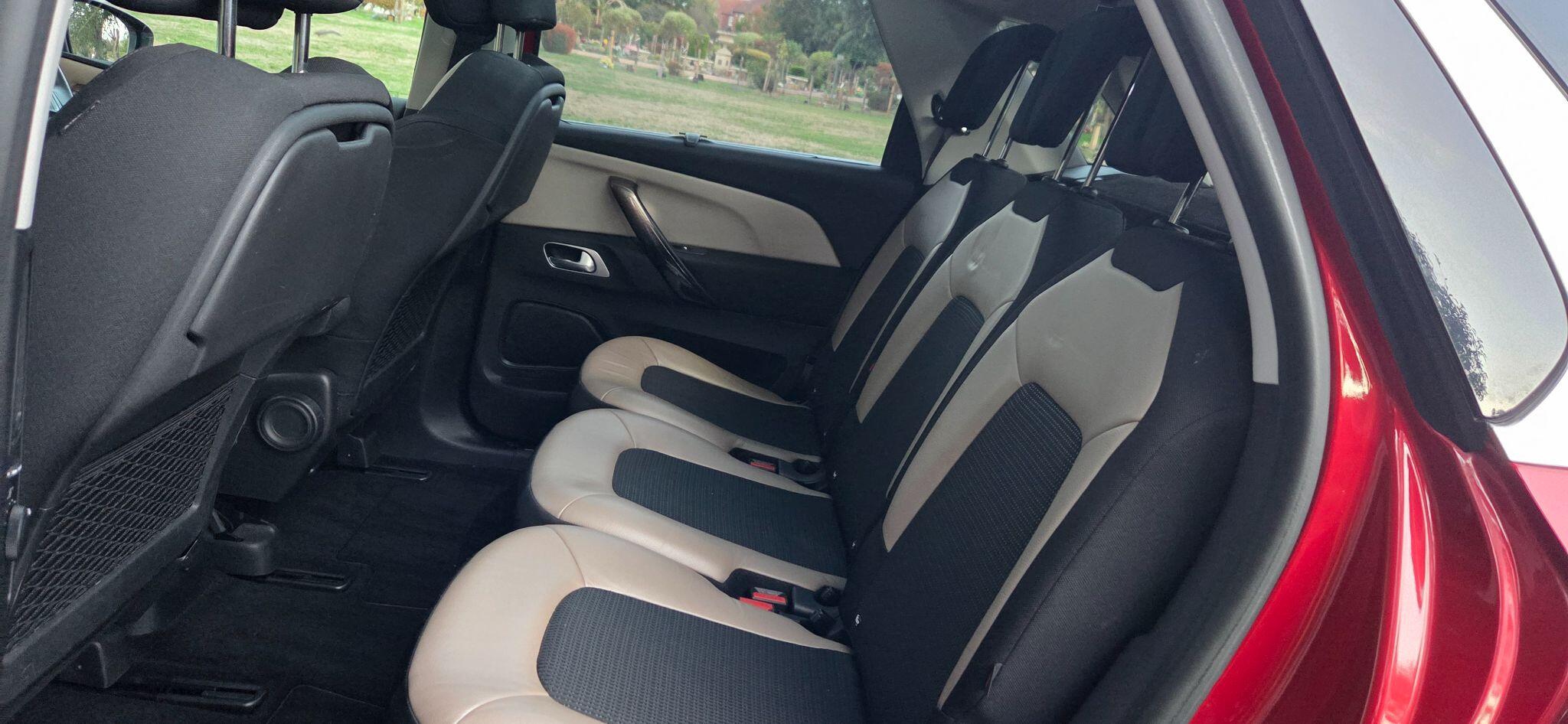 Citroen C4 Picasso view 18