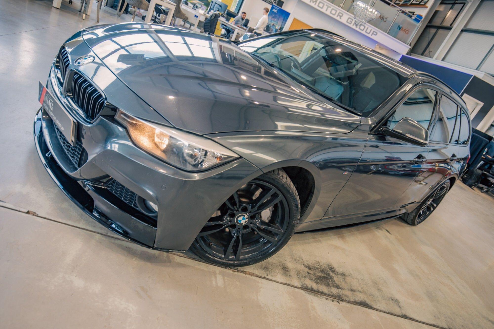 BMW 3 Series view 5