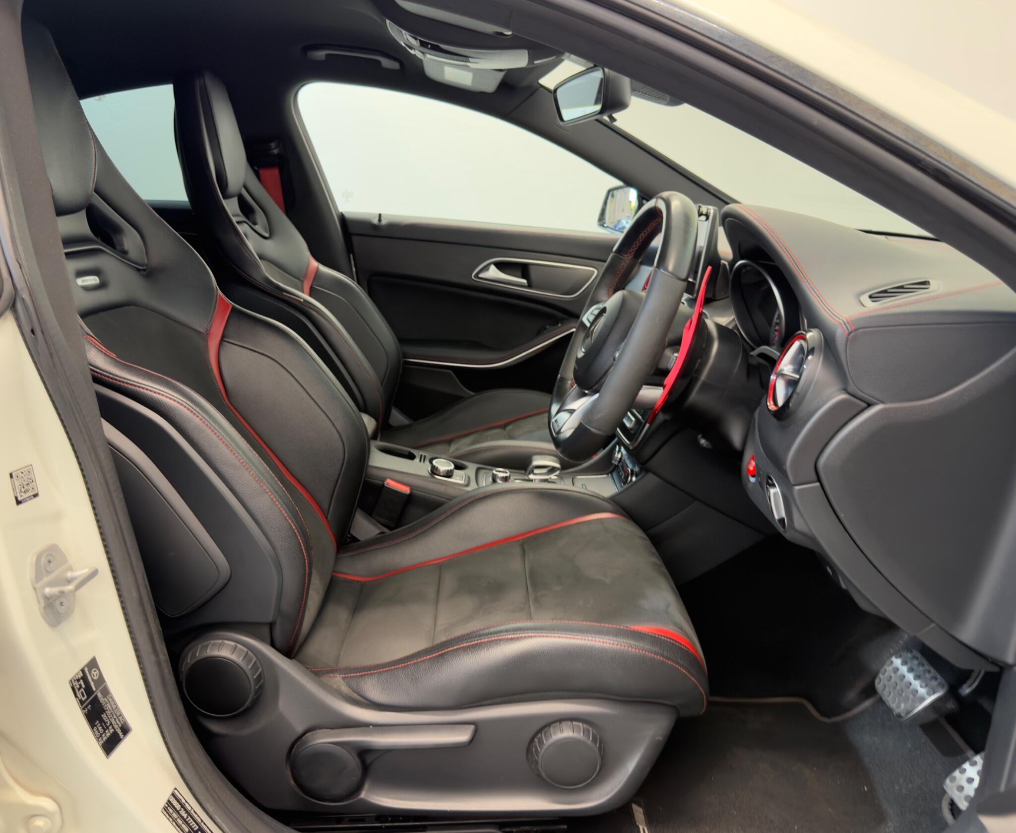 Mercedes-Benz Cla view 21