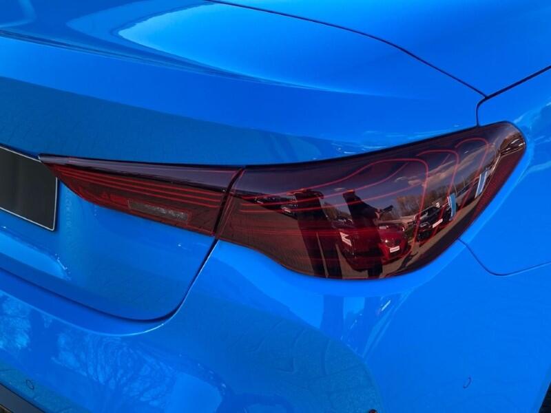BMW M4 view 45