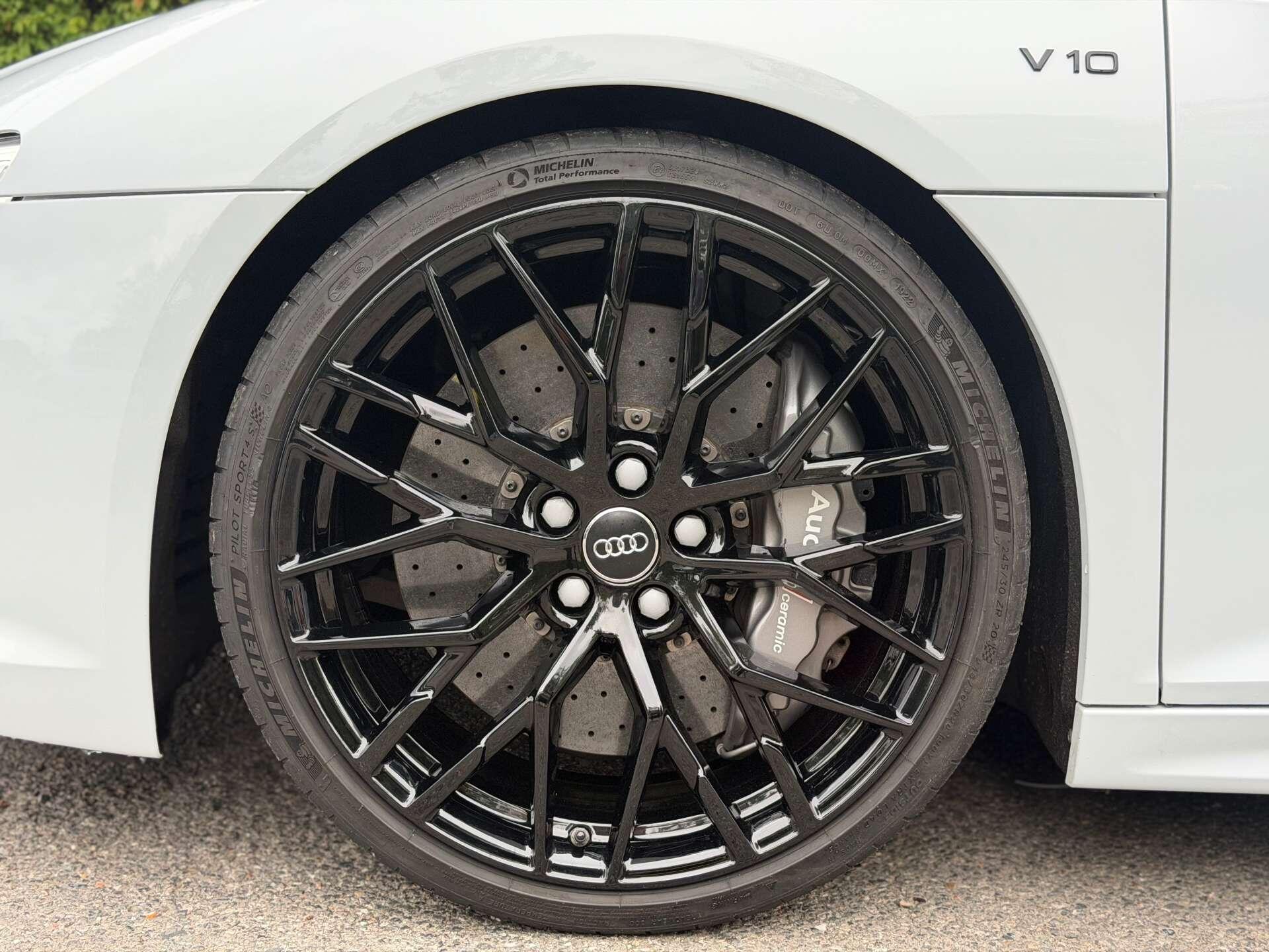 Audi R8 view 49