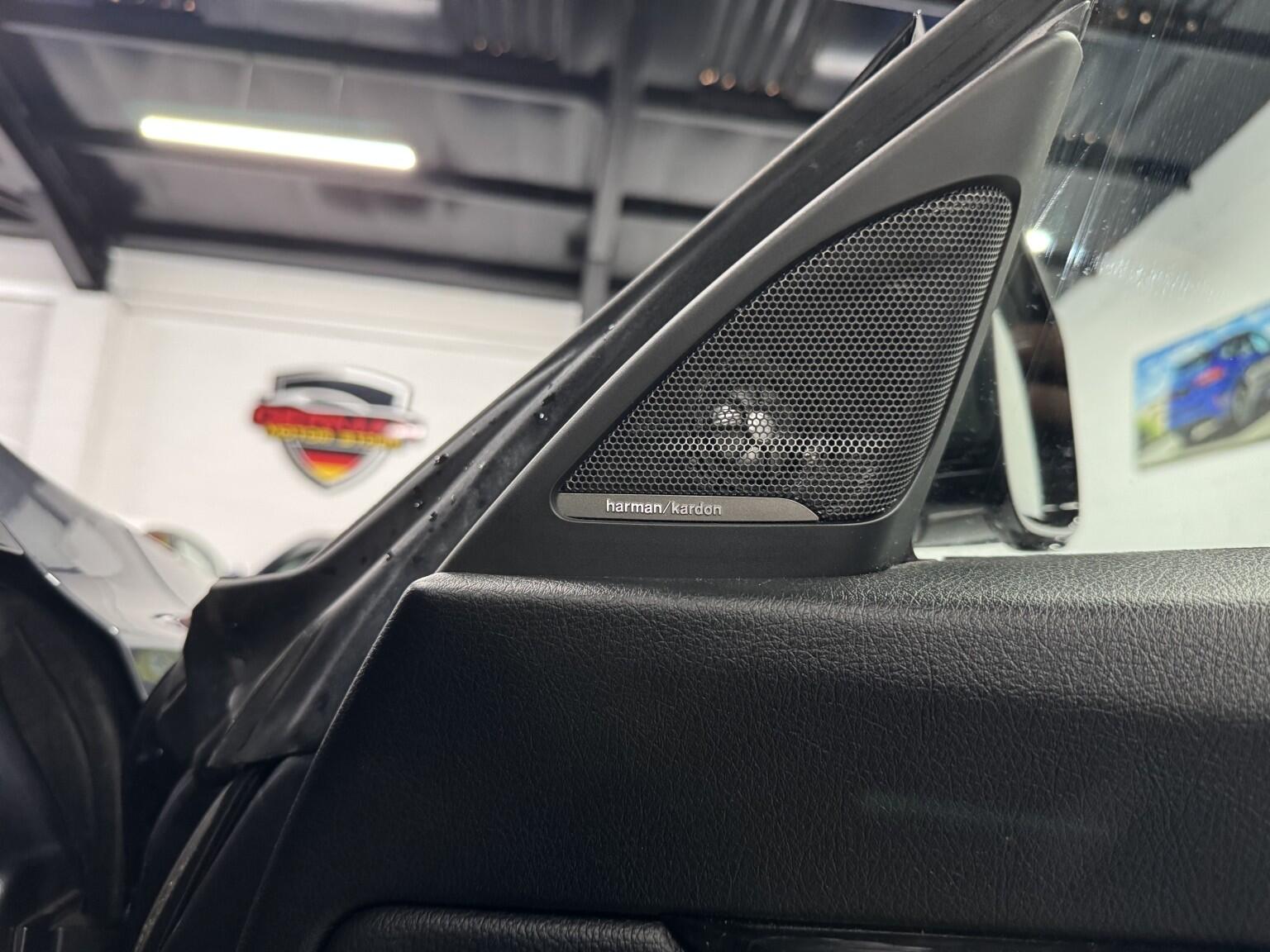 BMW 3 Series view 5