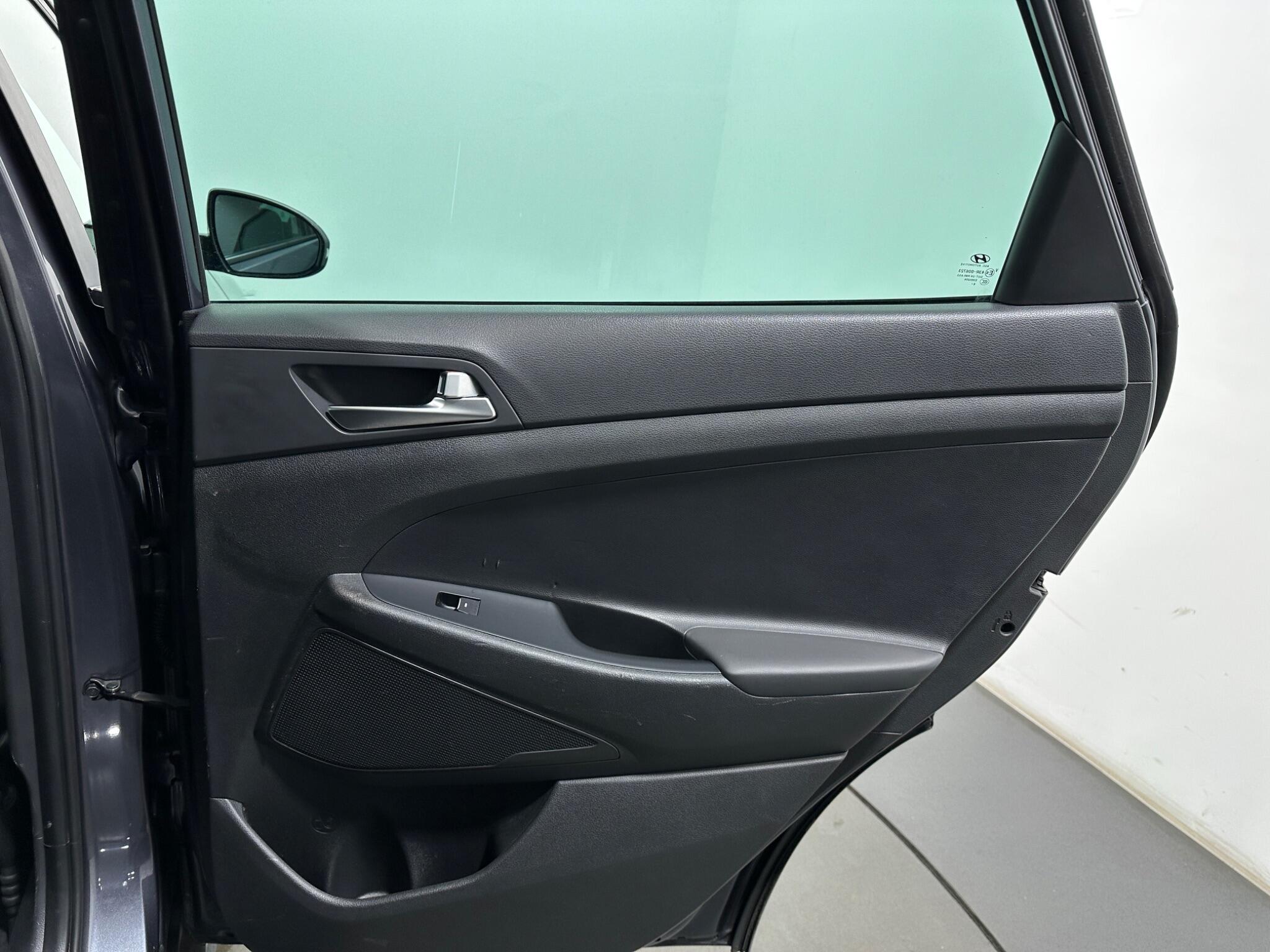 Hyundai Tucson view 42